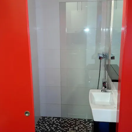 Apartament Estudio Renovado Con Terraza A 200m De La Playa De + Parking Privado Y Climatizacion - Es-258-14 *